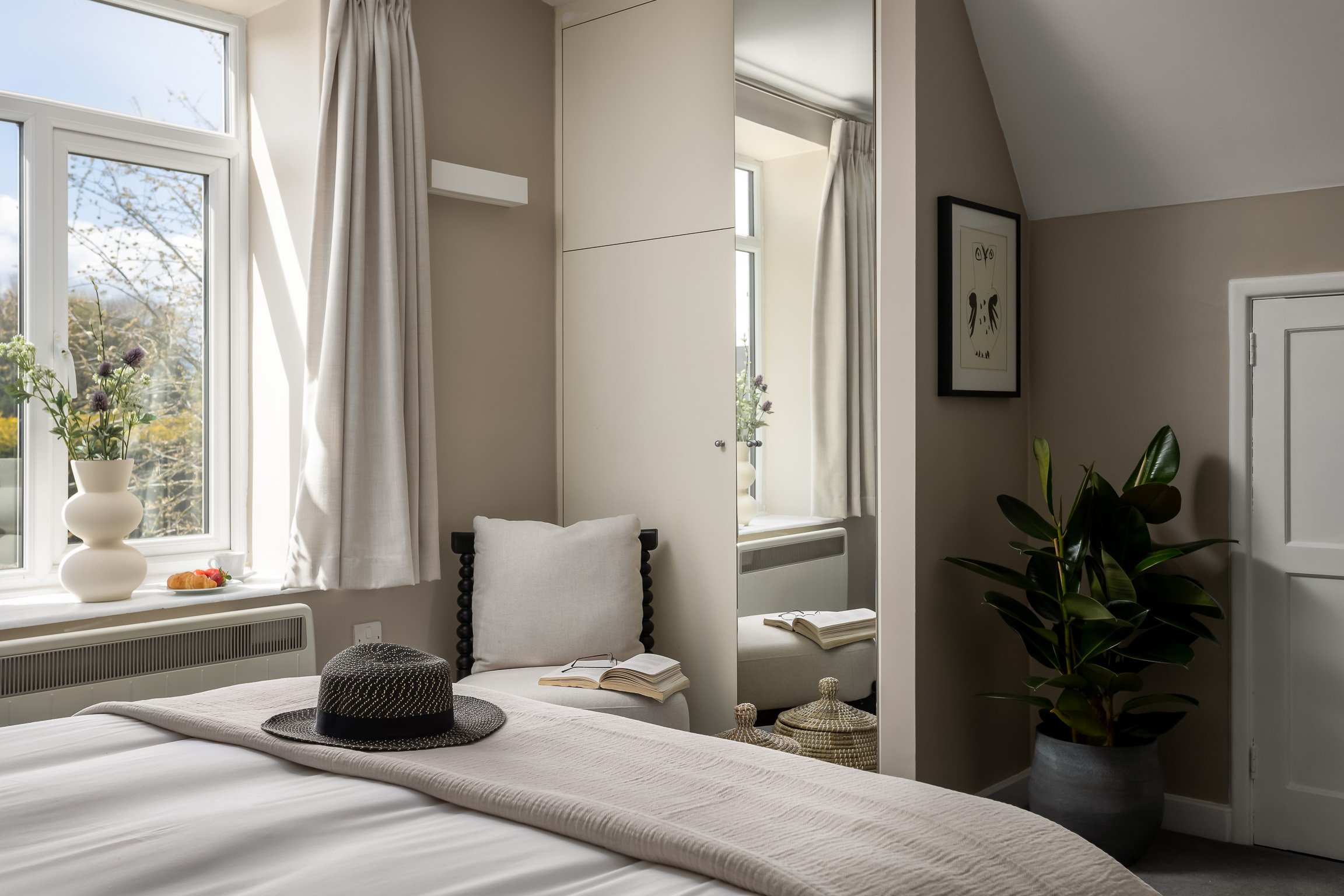 Master bedroom, first floor 