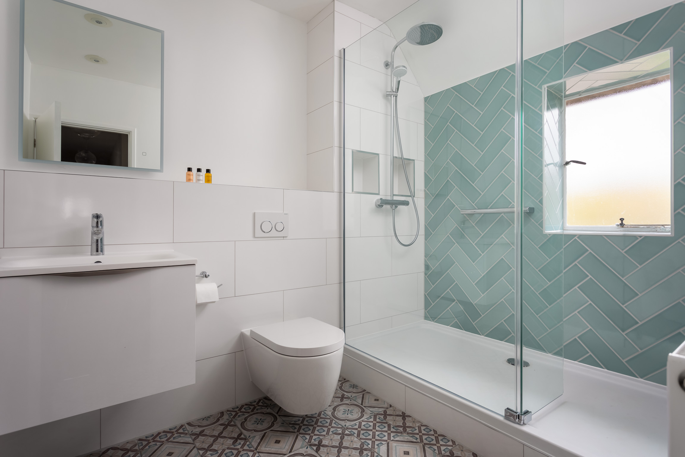 Bathroom, first floor