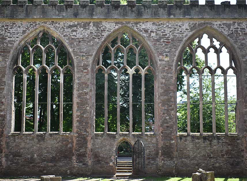 Aisle windows